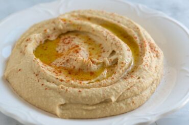 How to Make Hummus That's Better Than Store-Bought - Easy Hummus Recipe