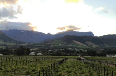 Sunset in the Franschhoek Wine Valley (South Africa), by La Rochelle Wine and Gourmet Tours