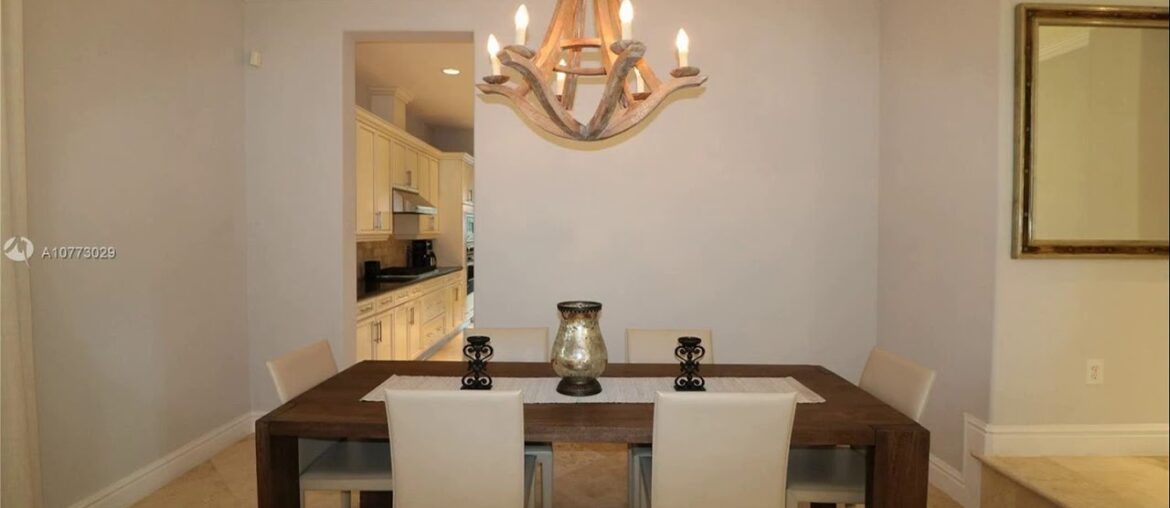 10105 SW 75th Pl Pinecrest, FL 33156 - Multifamily - Real Estate - For Rent