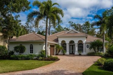 2964 Lone Pine Ln, Naples FL - Olde Cypress Real Estate For Sale