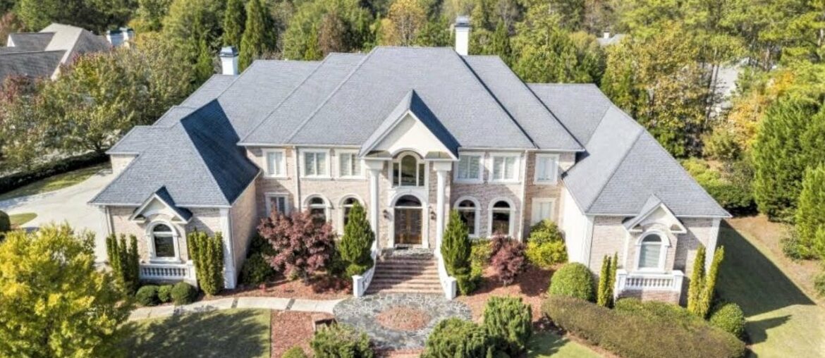 435 Verdi Lane | Sandy Springs, GA 30350 435 Verdi Lane | Sandy Springs, GA 30350