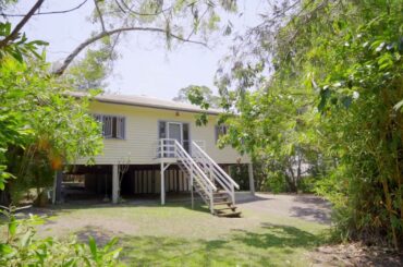 HIGHSET QUEENSLANDER IN THE HEART OF EUMUNDI