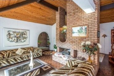 Quirky bungalow stuck in the 1970s goes on the market for £600,000