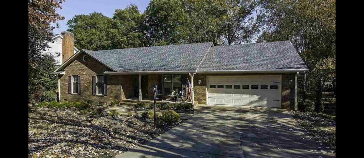 208 W Silverleaf Street, Greer, SC 29650 – Lisa Briganti – MLS 1406233 208 W Silverleaf Street, Greer, SC 29650 - Lisa Briganti - MLS 1406233