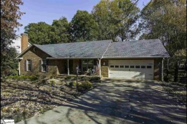 208 W Silverleaf Street,  Greer, SC 29650 - Lisa Briganti - MLS 1406233