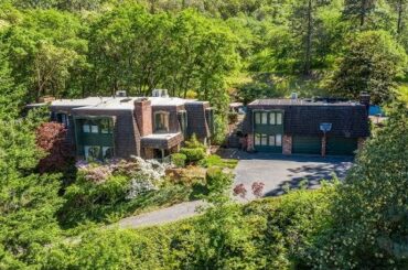 911 Beach Street, Ashland OR