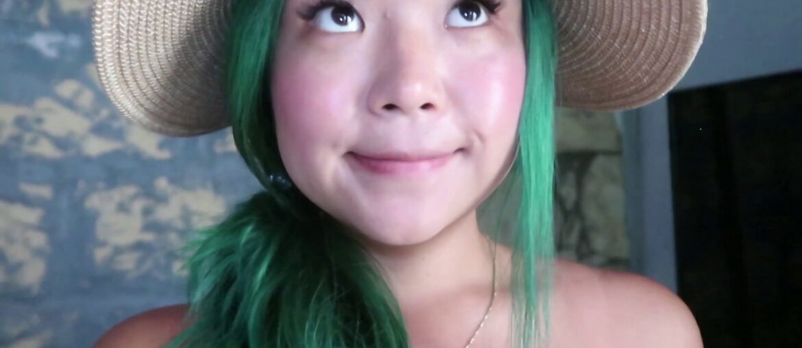 Eating vegan food, drinking wine & exploring a medieval town - Mdina, Malta