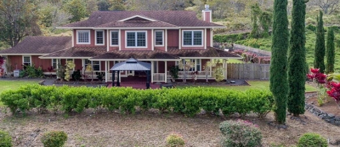 71-1676 PUU LANI DR, KAILUA-KONA, HI Presented by Donna Duryea. 71-1676 PUU LANI DR, KAILUA-KONA, HI Presented by Donna Duryea.