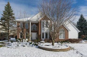 1323 Ross Ln, Rochester, MI - 219116604