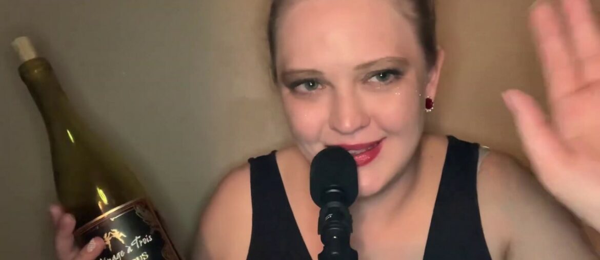 ASMR Wine Date with a friend 🍷 Tapping, Swallowing, Mouth 😛 Sounds, Personal Attention ASMR Wine Date with a friend 🍷 Tapping, Swallowing, Mouth 😛 Sounds, Personal Attention