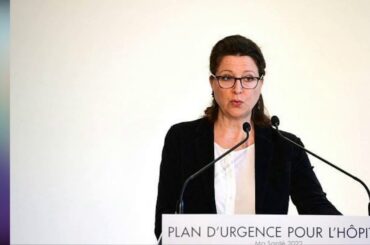 French wine growers celebrate after country's leaders ditch plans to promote Dry January