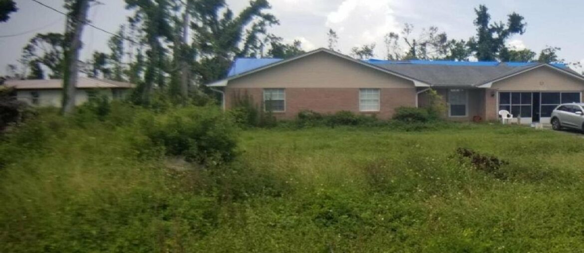 1127 S Katherine Ave, Panama City, FL Presented by The Lawrence Group. 1127 S Katherine Ave, Panama City, FL Presented by The Lawrence Group.