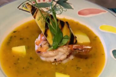 Fine Dining, Hawaiian FOOD and Service!