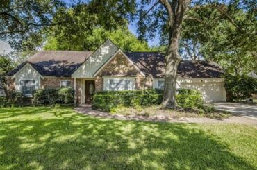207 Bayou View Drive, El Lago, TX 77586 - Residential for sale