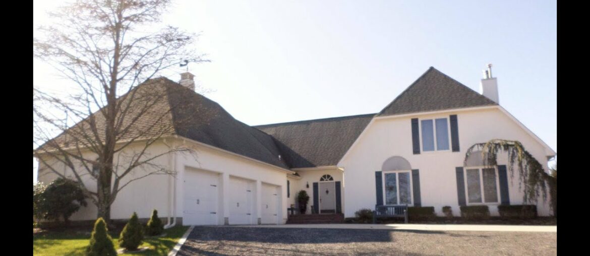 Residential for sale in Little Silver, NJ - 539 Seven Bridges Road