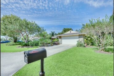 Homes for sale - 50 W Rubber Tree Drive, Lake Worth, FL 33467