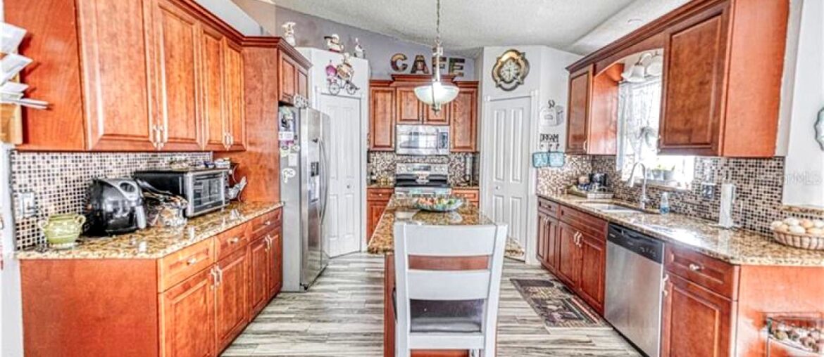 Preview of the Residential for sale at 355 CORSICA COURT, Kissimmee, FL