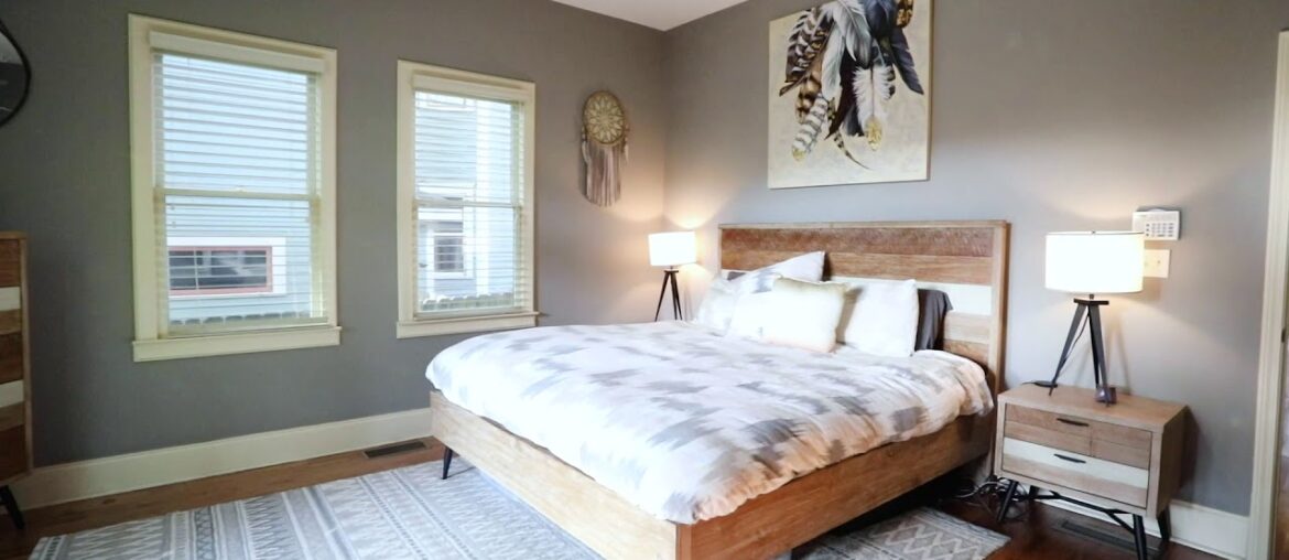 Just listed! 1419 La France – Spacious bungalow in Edgewood Just listed! 1419 La France - Spacious bungalow in Edgewood