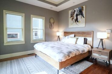 Just listed! 1419 La France - Spacious bungalow in Edgewood