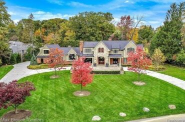 215 Martell Dr, Bloomfield Hills, MI - 219117633