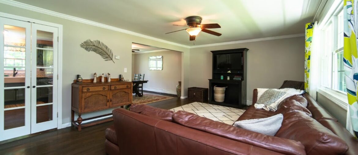 49 Roberts Road Marlborough, CT 49 Roberts Road Marlborough, CT