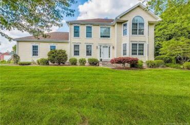22 Winding Brook Lane for sale in Newington, CT 06111 - Residential