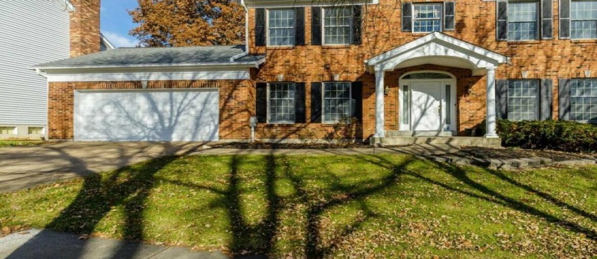 16437 Audubon Village Drive, Grover, MO Presented by The Rupert Team. 16437 Audubon Village Drive, Grover, MO Presented by The Rupert Team.