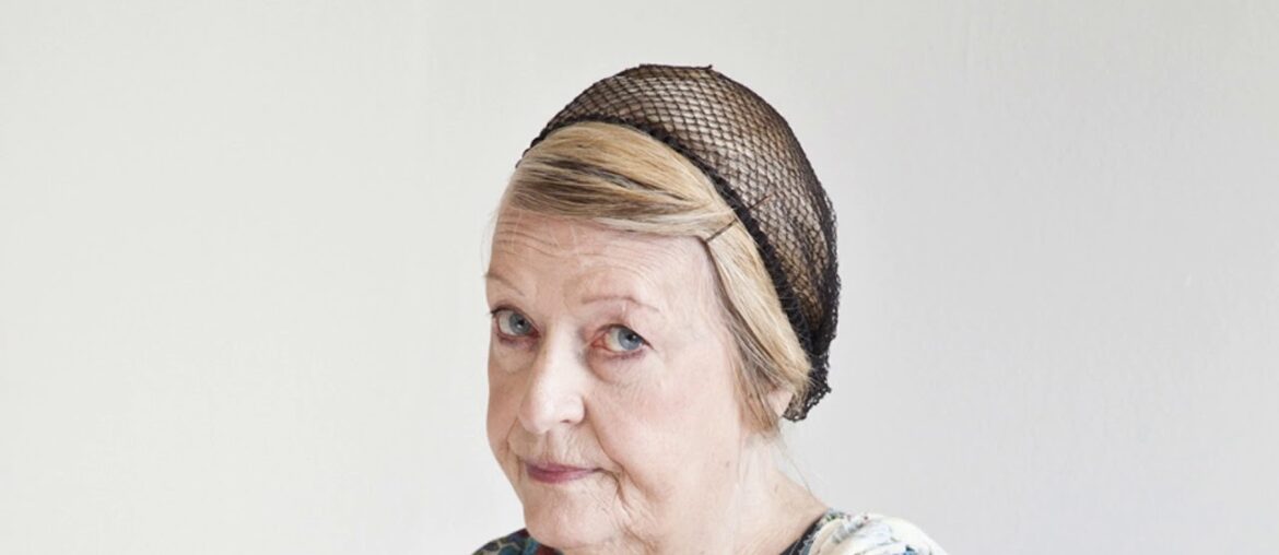 “I spent most of the lunch hour gabbing…”Mary McCusker's Glasgow schoolday memories “I spent most of the lunch hour gabbing...”Mary McCusker's Glasgow schoolday memories