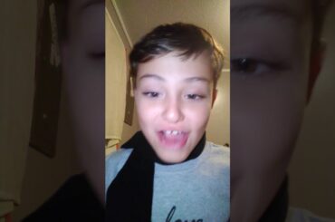 French drinking sparkling grape juice