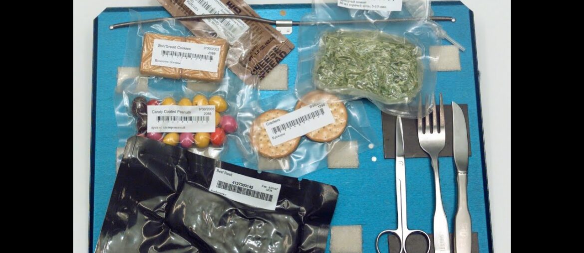 Space food, Cité de l'Espace, Toulouse, Haute-Garonne, Midi-Pyrénées, France, Europe Space food, Cité de l'Espace, Toulouse, Haute-Garonne, Midi-Pyrénées, France, Europe