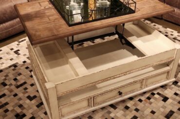 Realyn Occasional Collection from Signature Design by Ashley