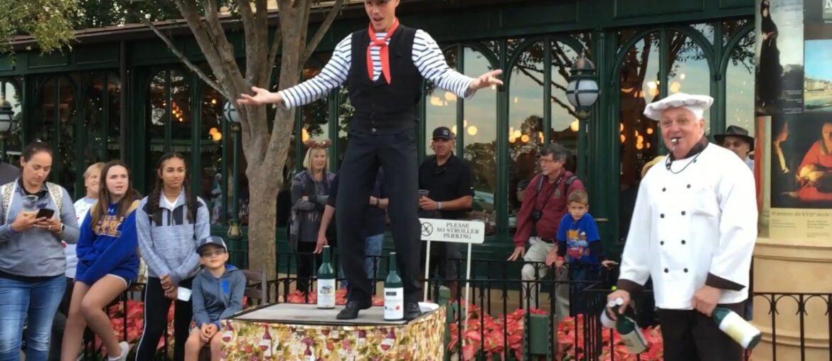 Disney Epcot: France - Serveur Amusant