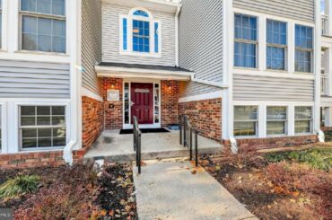 1311 GREENBRIAR CIR #7, BALTIMORE, MD Presented by Doralina Arias.