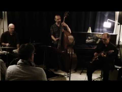 Lorne LOSKY Trio feat. Laurent CHAVOIT & Pascal SEGALA – Live in BAYONNE 2019 – SET 2 Lorne LOSKY Trio feat. Laurent CHAVOIT & Pascal SEGALA - Live in BAYONNE 2019 - SET 2