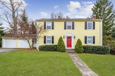 9 Hilltop Circle Worcester, MA | ColdwellBankerHomes.com