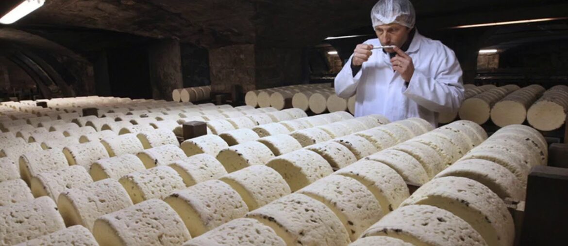 France threatens EU retaliation over US wine tariff plan France threatens EU retaliation over US wine tariff plan