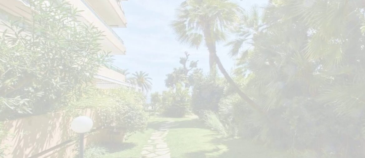 ROQUEBRUNE-CAP-MARTIN – MAISON A VENDRE – 2 850 000 € – 200 m² – 5 pièces ROQUEBRUNE-CAP-MARTIN - MAISON A VENDRE - 2 850 000 € - 200 m² - 5 pièces