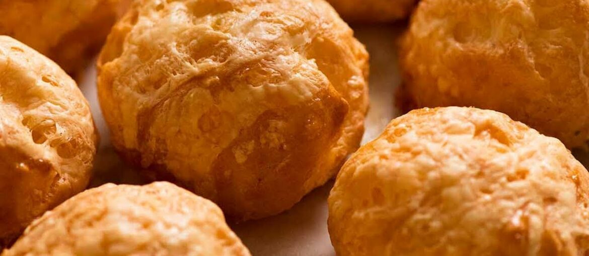 Gougeres - French Cheese Puffs (Appetiser!)