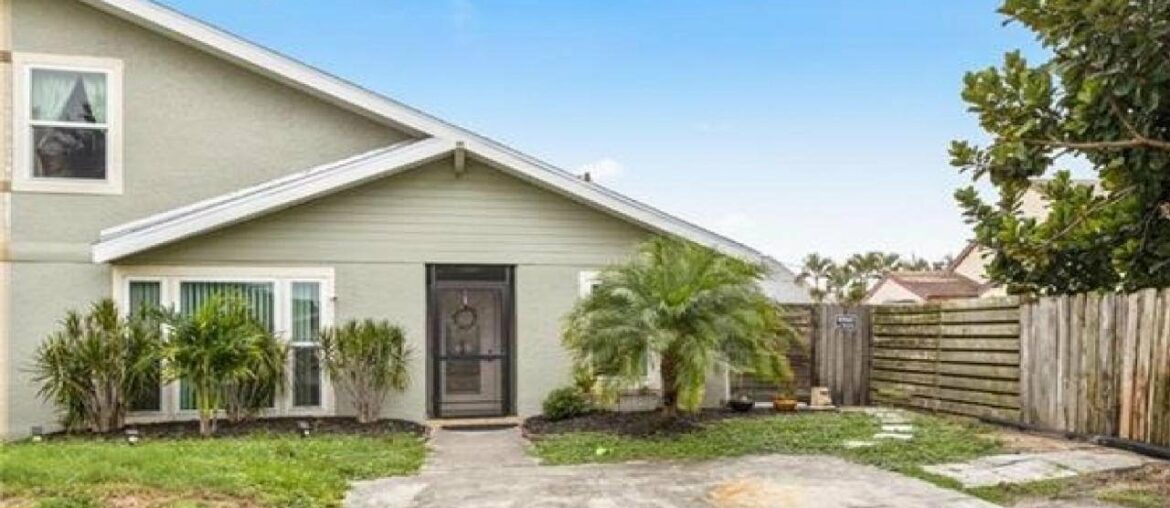 17455 Barbara DR, FORT MYERS, FL Presented by Nico Paredes. 17455 Barbara DR, FORT MYERS, FL Presented by Nico Paredes.