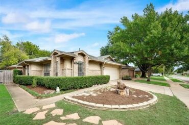 Property for sale - 1307 Boardwalk, Arlington, TX 76011