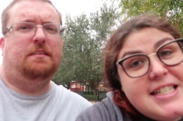 Vlogmas Day 7 Port Orleans French Quarter Scat Cat Club Free Beignets