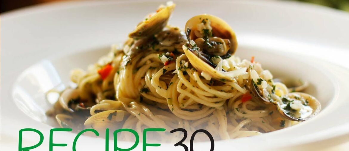 Vongole Clam Shell Pasta – Vongole Linguine with chili and garlic Vongole Clam Shell Pasta - Vongole Linguine with chili and garlic