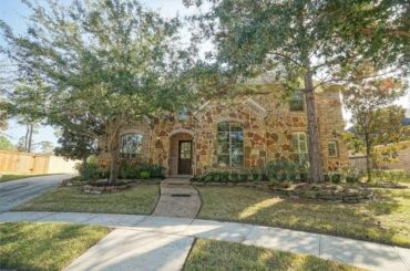 Residential for sale - 17630 Bear River Lane, Humble, TX 77346