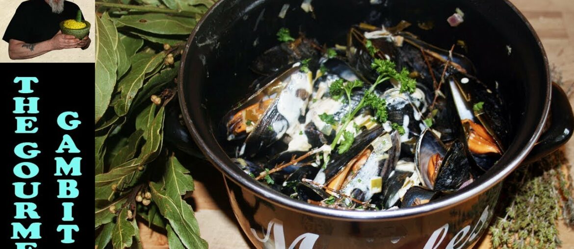 Mussels in White Wine | French Bistro
