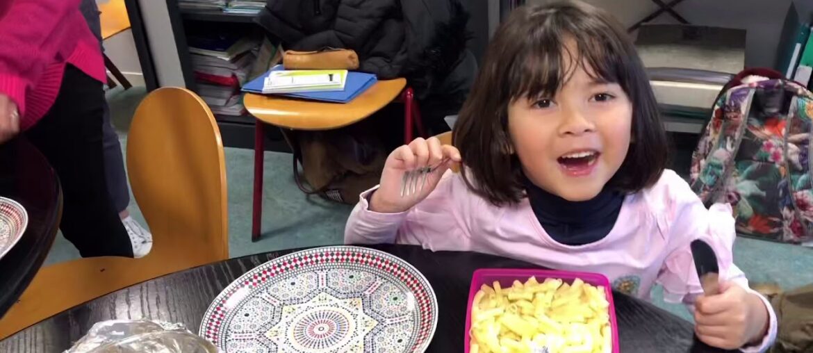 French – Pinay : Everyday life in France : Lunch date French - Pinay : Everyday life in France : Lunch date