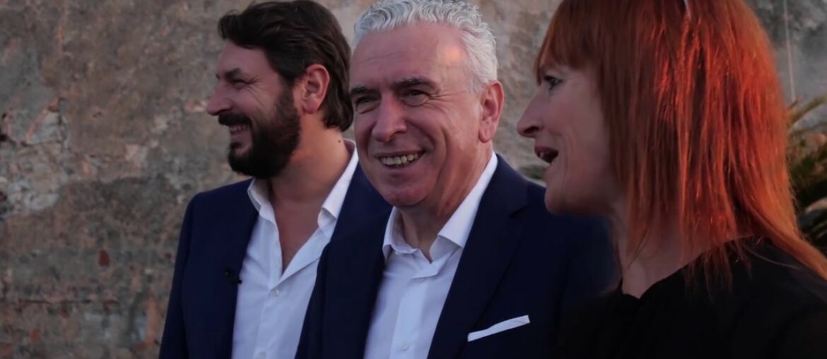 WINE TV: The official presentation of the new ''Cloe Marie Kottakhs Underwater Champagne -52''