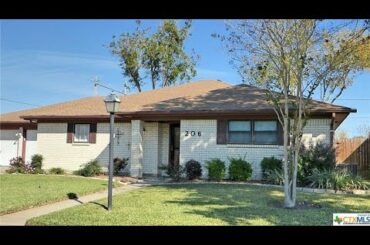 Residential at 206 Buckingham Street, Victoria, TX 77904 - For sale