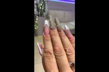 French Nails & Champagne Sugarpowder