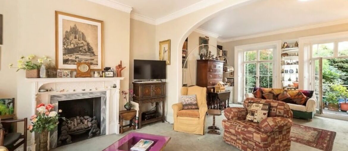 CHARMING HOUSE IN PRESTIGIOUS LOCATION