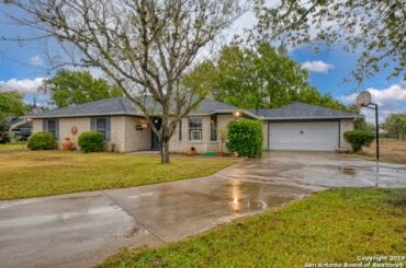 4160 State Highway 173 N, Bandera, TX 78003